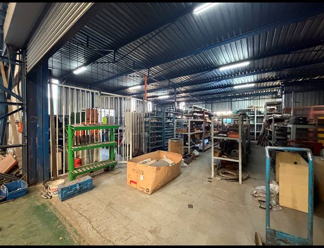 3,000M² FACTORY TO LET IN ALRODE